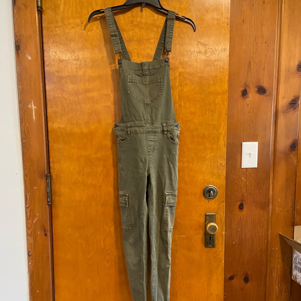 Kendall and Kylie Olive Overalls Size 24